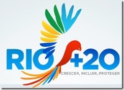 Logo da Rio+20 - Papagaio colorido no meio da expressão Rio+20, em azul. Crescer, Incluir, Proteger, abaixo, em cinza