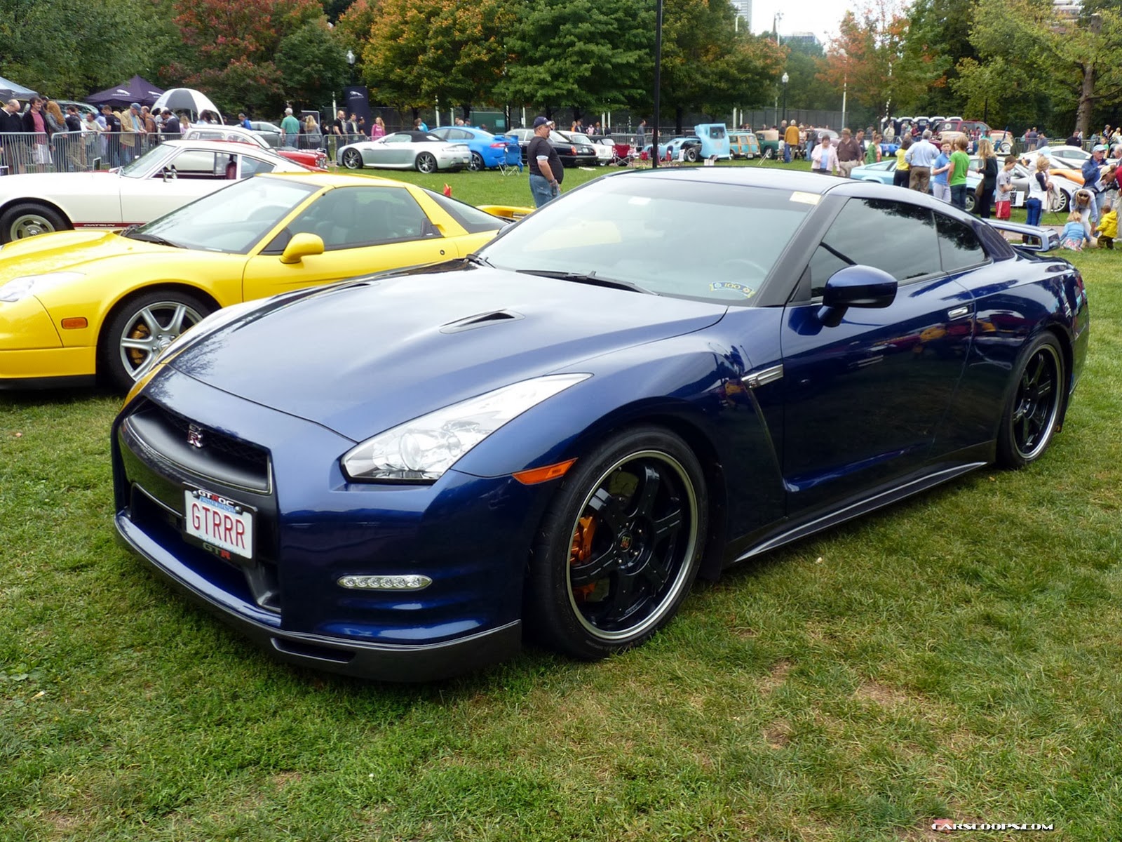 [Nissan-GT-R-Acura-NSX-Carscoops1%255B3%255D.jpg]