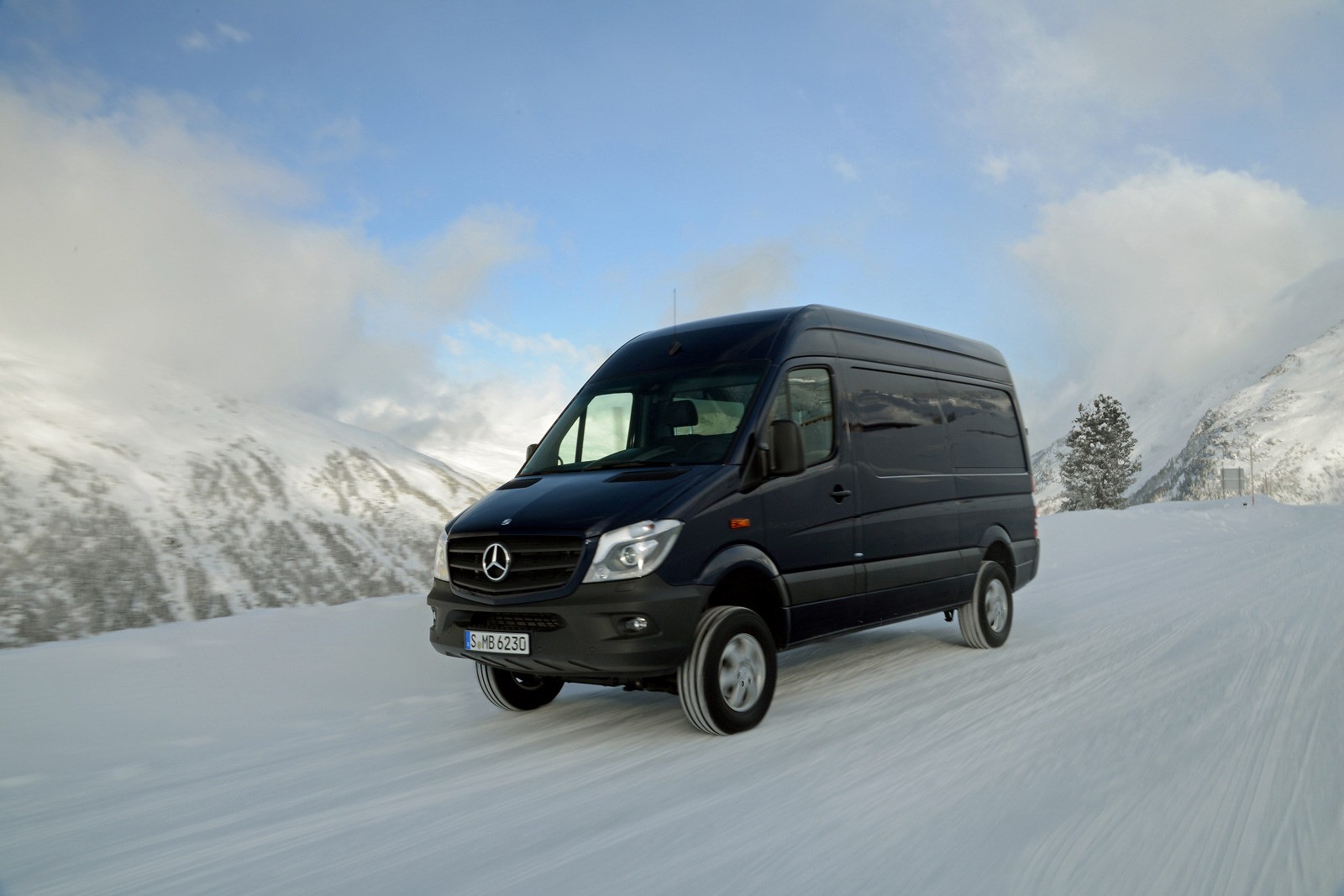 [Mercedes-Benz-Sprinter-4x4-19%255B2%255D.jpg]