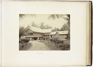 Het huis en atelier van de fotograaf H. Ernst,  Langkat Sumatra