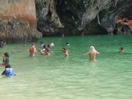 Plaja Thailanda: Apa verde in Railay