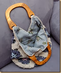 crochet blue-white bag detail