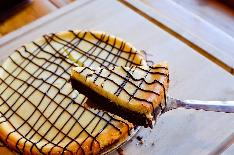 Pregnant lady brownie cheese cake Pancake Ninja