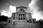 This is a Roman Catholic basilica and national shrine on the west slope of Mount Royal in Montreal, Quebec. It is Canada's largest church.