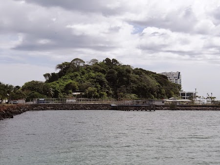 28. Isla Naos.JPG