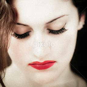 by Marianne Molloy - People Portraits of Women