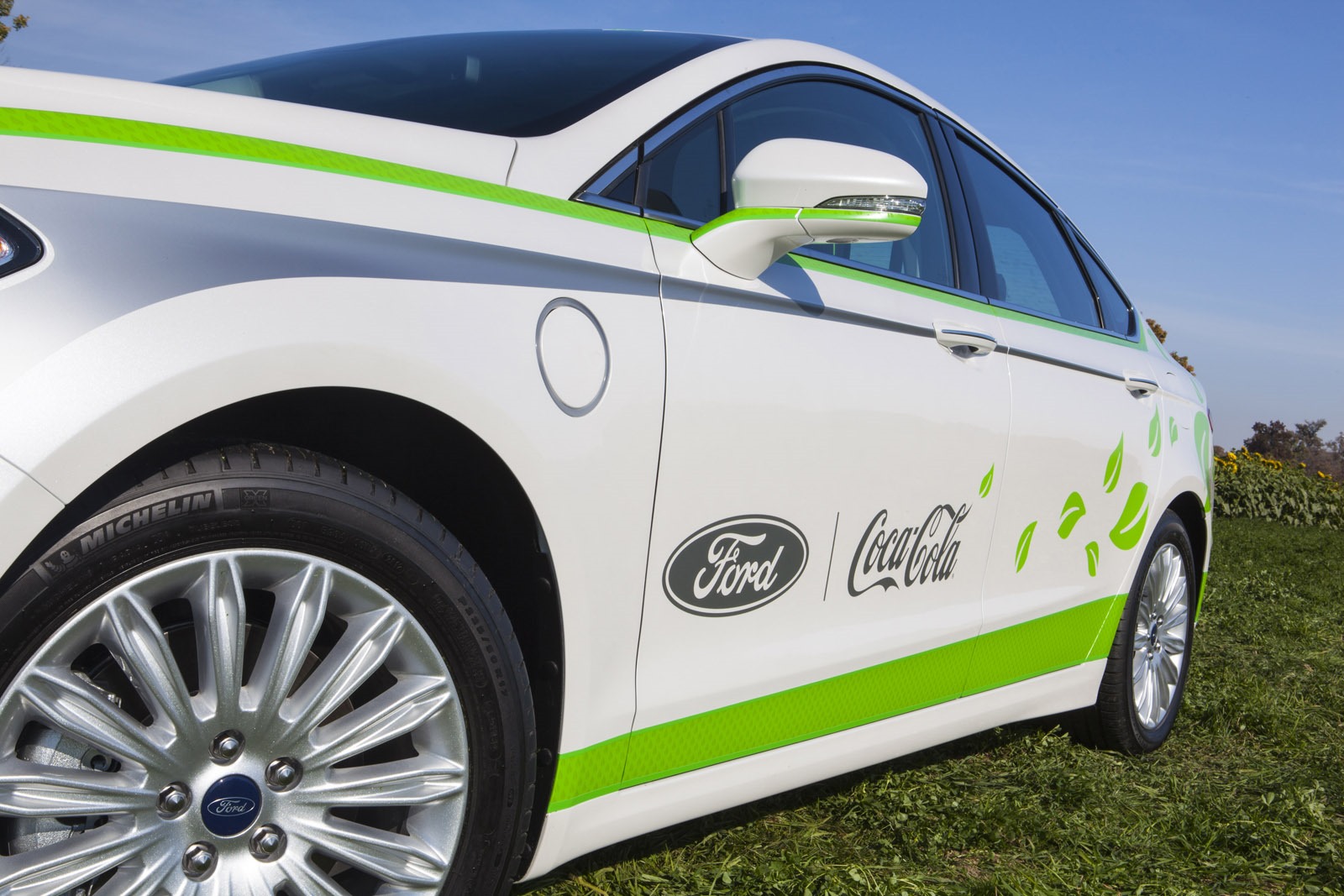 [Ford-Fusion-Energi-Coke-8%255B3%255D.jpg]