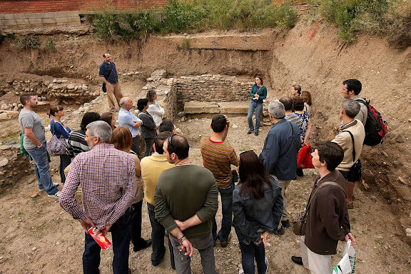 Les excavacions de la reserva arqueològica del carrer Eivissa. Visita comentada per la directora de les excavacions Marta Bru. Tàrraco Viva, el festival romà de Tarragona. Tarragona, Tarragonès, Tarragona