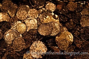 [sree-padmanabhaswamy-temple-gold-treasure-photos-shells-300x200%255B11%255D.jpg]