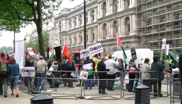 [Anti.Israel.Demo.London.May.200929.jpg]