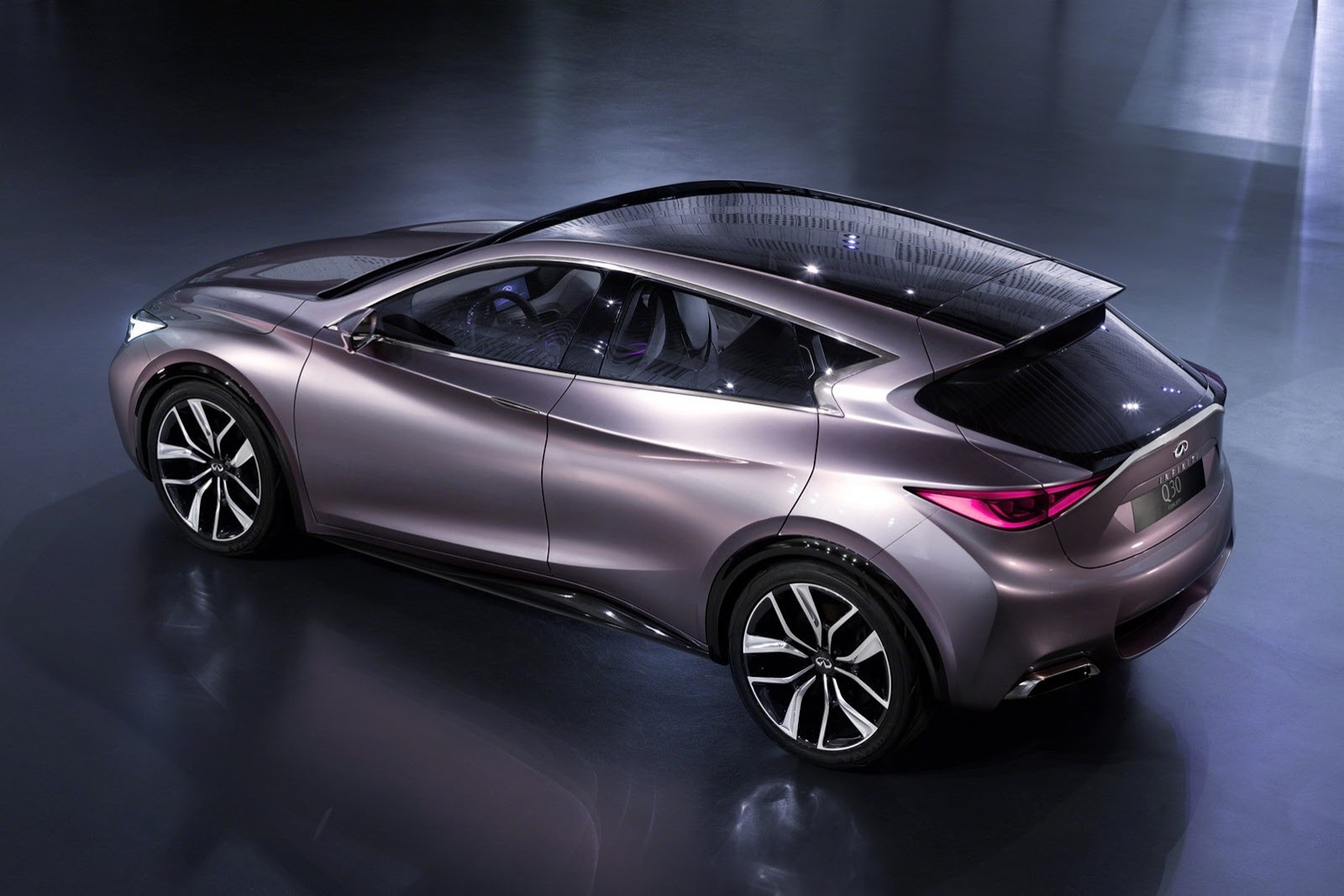[Infiniti-Q30-Concept-17%255B2%255D.jpg]