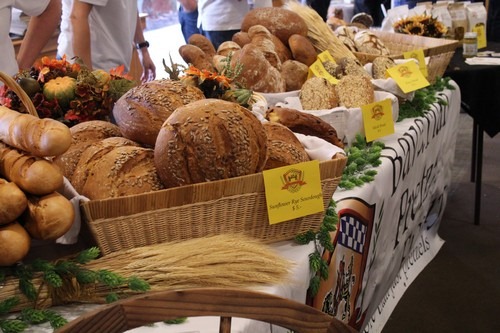 [asheville-bread-baking-festival-breads002%255B5%255D.jpg]