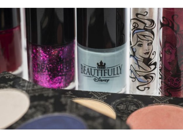 walt disney world makeup collection wickedly beautiful 2