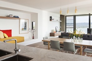 Hill House / Arquitectos Rachcoff Vella cocina-integrada-al-salon