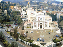 Arenzano: la città e il santuario, il mare e le spiagge.