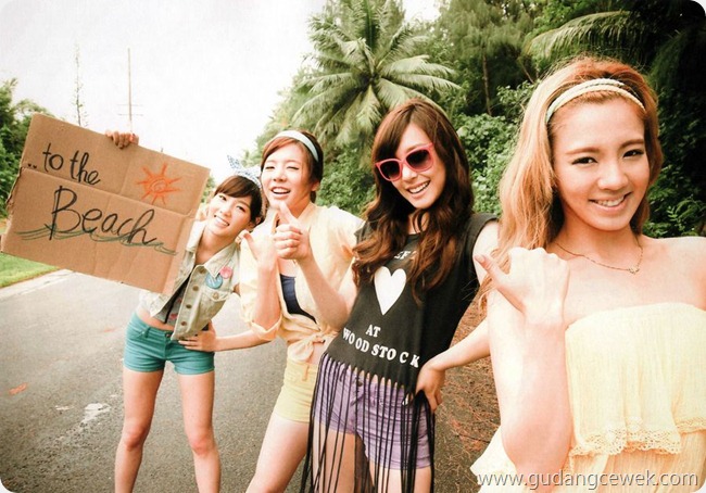 Foto Seksi SNSD Liburan di Pantai || gudangcewek.com