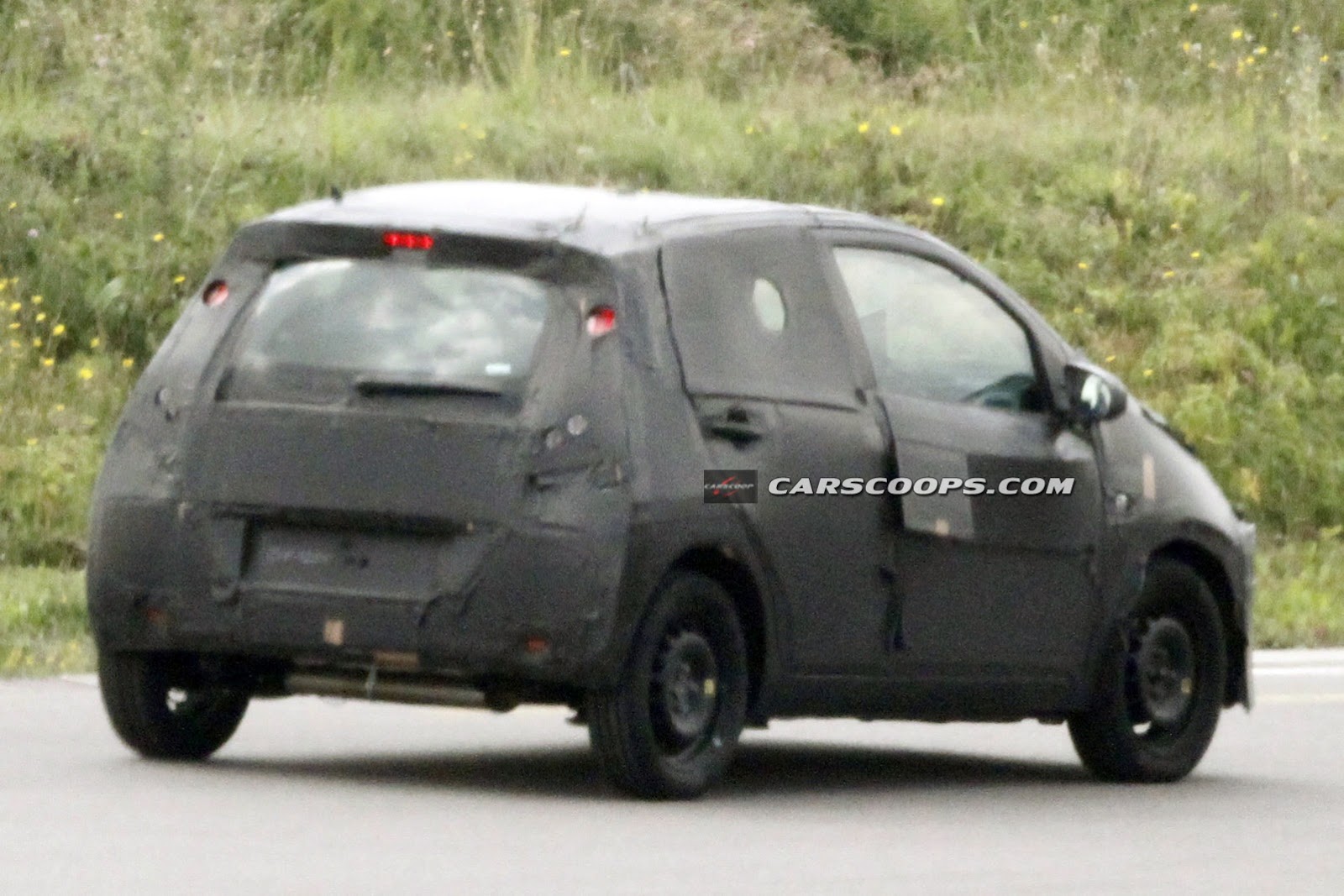 [New-Toyota-Aygo-6%255B4%255D.jpg]