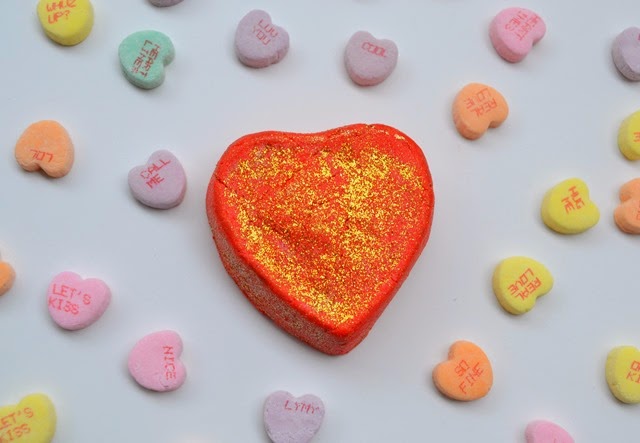 [Lush%2520Valentines%2520Day%2520Lonely%2520Heart%2520Bubble%2520Bar%2520Review%255B6%255D.jpg]