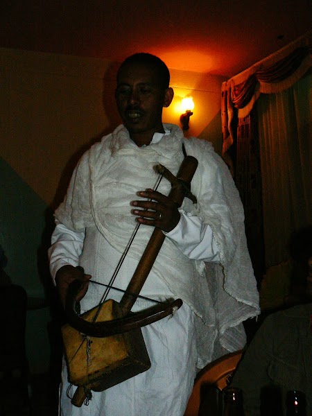 23. Cantaret etiopian.JPG