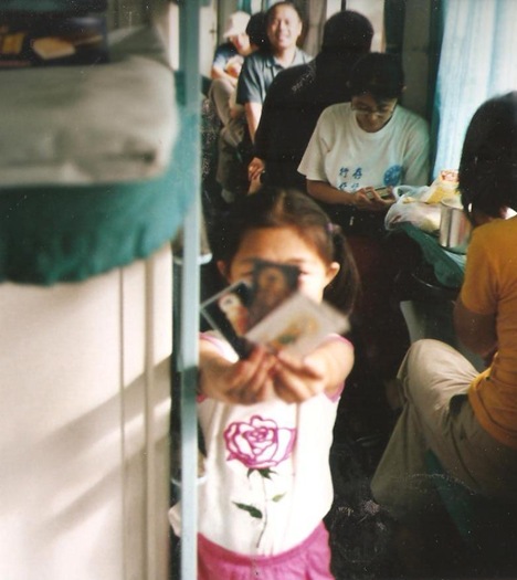 kid on train to yinchuan