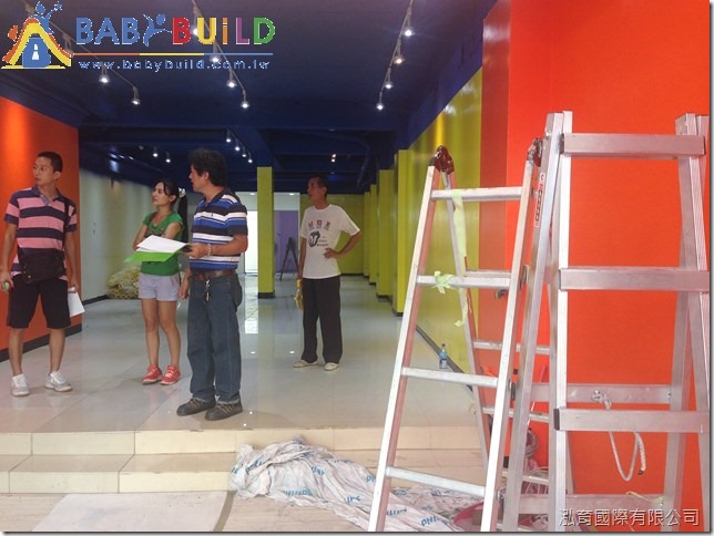 BabyBuild 和業主作兒童遊具施工前溝通確認 BabyBuild 和業主作兒童遊具施工前溝通確認