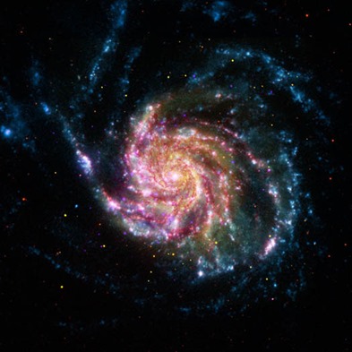 galáxia M101 em vários comprimentos de onda