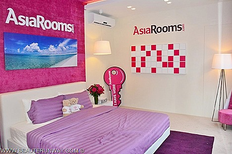 AsiaRooms.com Pop Up Hotel leading online travel accommodation specialist in Asia experience sleeping starry gaze Singapore’s most iconic buildings landmarks personal bulter, personalized services massage treatments