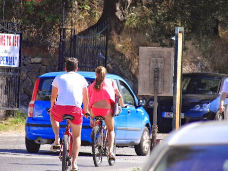 03. Pe bicicleta in Corfu.JPG