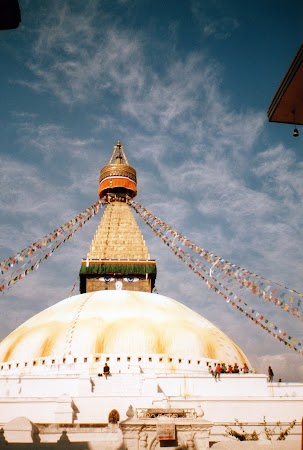 Imagini Nepal: stupa Bouddha Obiective turistice Nepal: stupa Bouddha.jpg