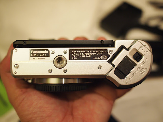 【數位3C】外表,性能與畫質兼具, Micro4/3 頂級EVIL微單眼 Panasonic GX7 簡單開箱! 3C/資訊/通訊/網路 嗜好 攝影 新聞與政治 硬體 開箱 