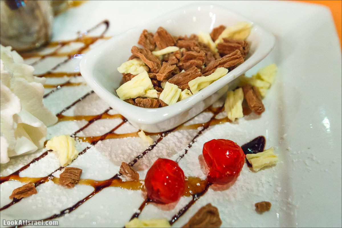 Ресторан израильской кухни Нафис | LookAtIsrael.com - Фото путешествия по Израилю | יש נאפיס בעיר