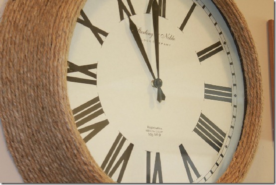 diy projects with jute--make a jute wall clock from an outdated or plain clock