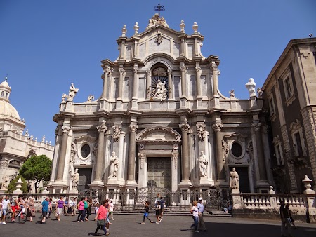 06. Catedrala din Catania.JPG