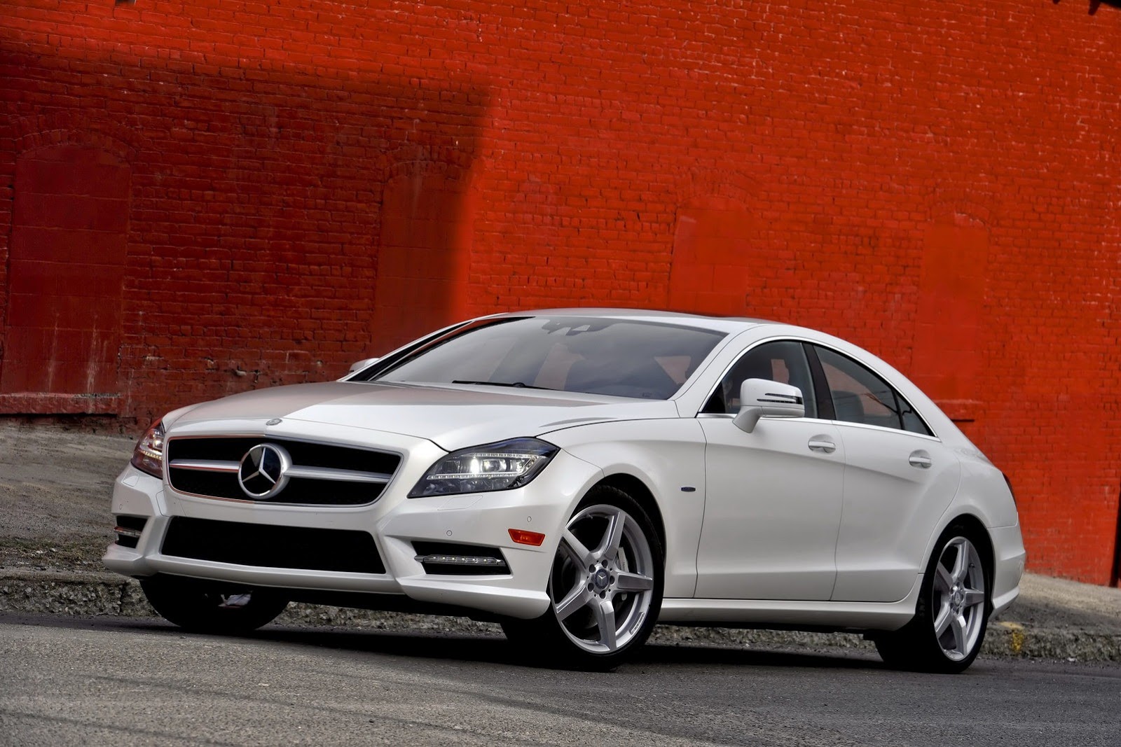 Distribuidores mercedes benz chile #2