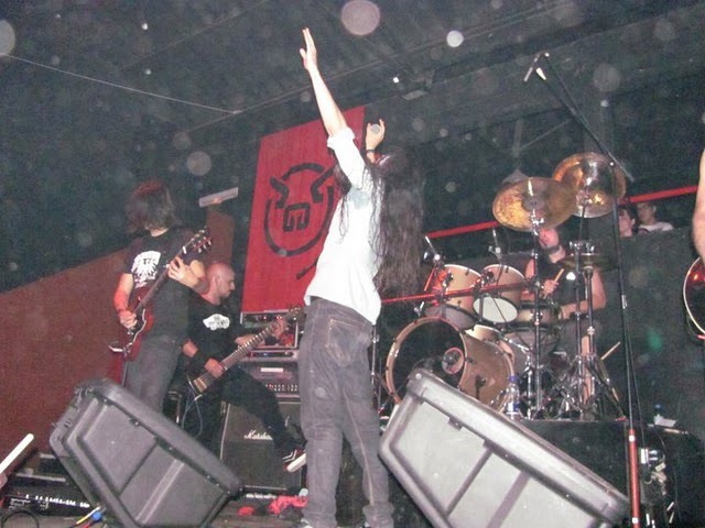 [18-12-2010%2520By%2520Solucha%2520Adriel%2520%25281%2529%255B2%255D.jpg]