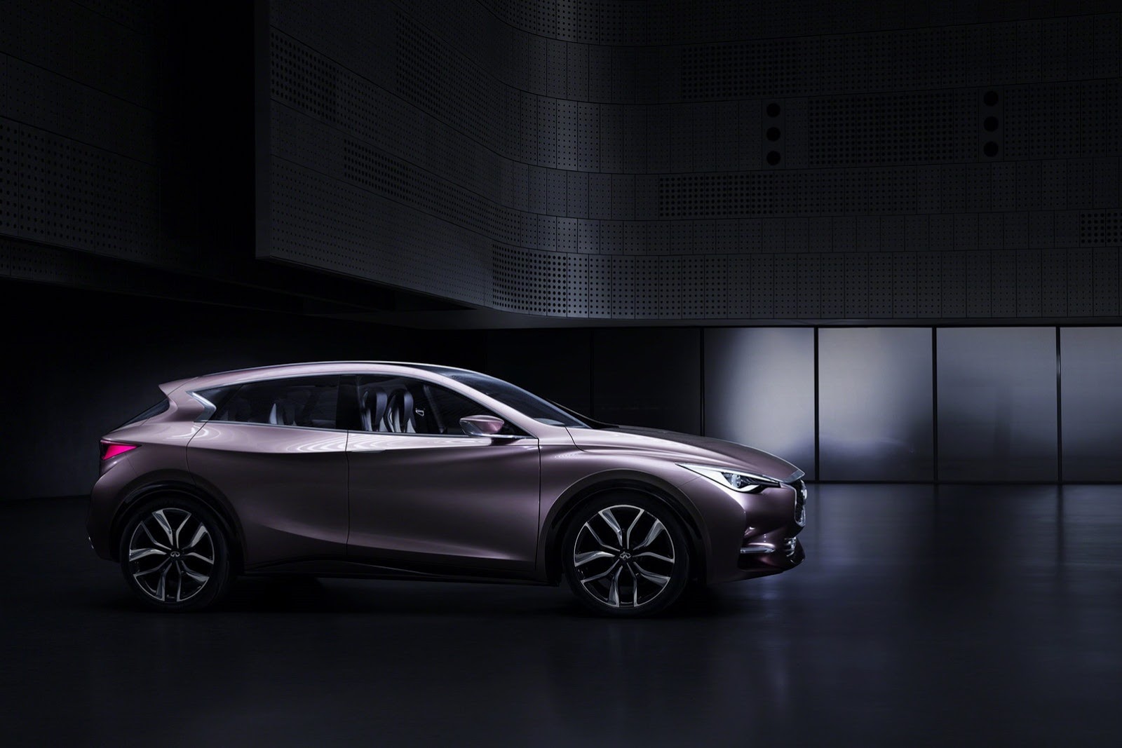 [Infiniti-Q30-Concept-41%255B2%255D.jpg]