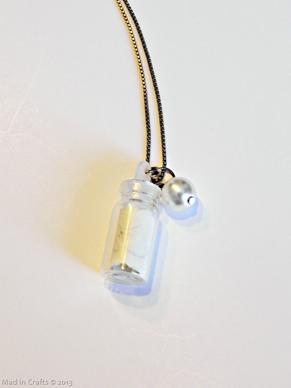 [add-bottle-to-necklace-with-jump-rin%255B1%255D.jpg]