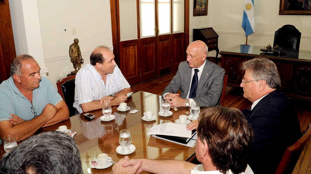 [FOTO%25201%255B2%255D.jpg]