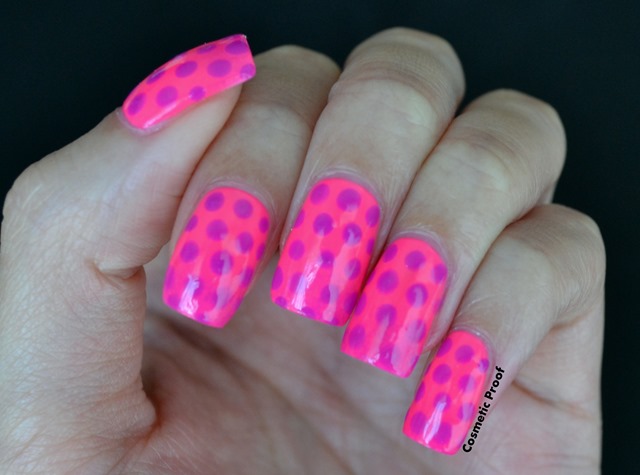 neon_gradient_polka dots