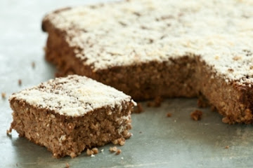Cocoa-Almond Baked Breakfast Quinoa
