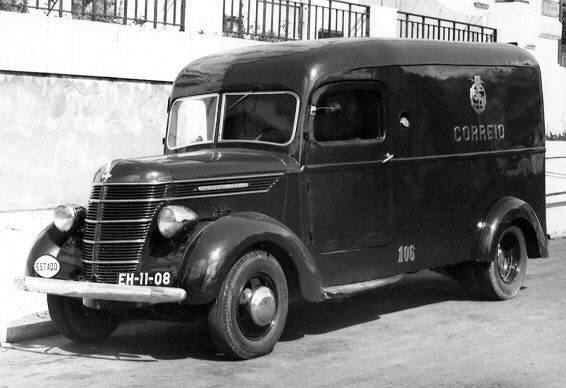 [Carrinha-marca-Internacional-de-1954.jpg]