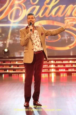 Tinelli presenta.JPG
