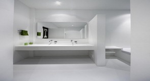 Casa moderna Penon / Arquitecto Giovanni Moreno baño-de-diseño-minimalista
