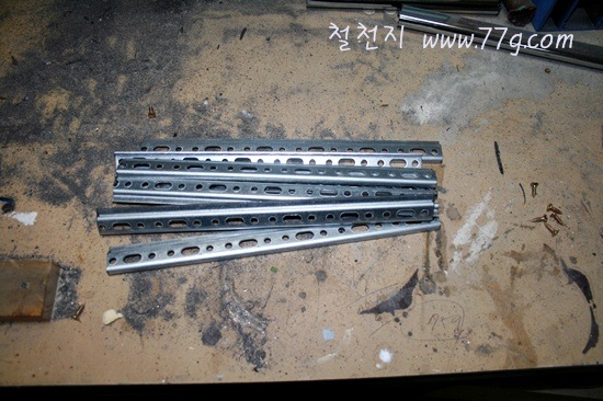 [IMG_5555-20111128-0041125.jpg]