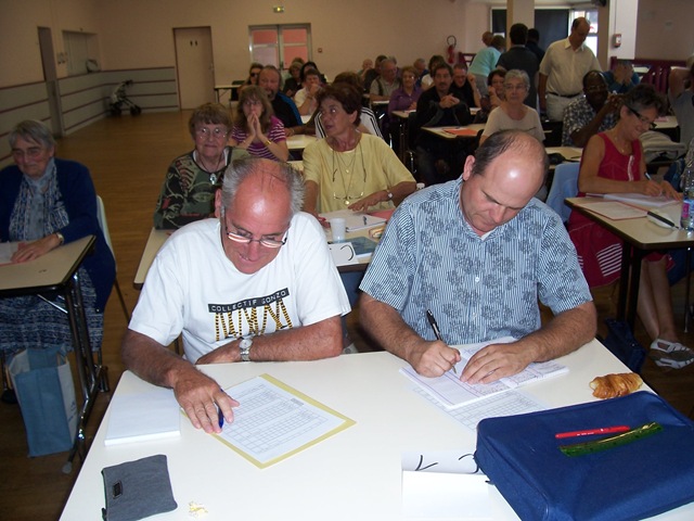 [2011.09.25-003%2520Herv%25C3%25A9%2520et%2520Michel%2520finalistes%2520C%255B2%255D.jpg]