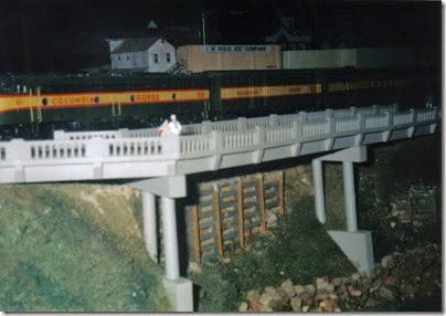 02 Columbia Gorge Model Railroad Club HO-Scale Layout in November 1997