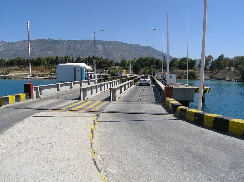 corinth-canal-submersible bridge-5