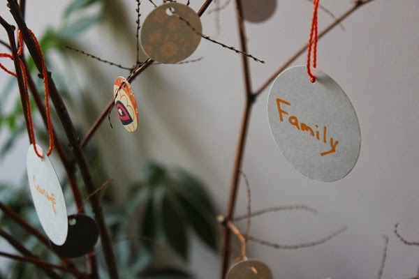 DIY Thankful Tree - Thanksgiving Craft