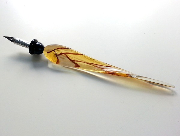 Glass fountain pen