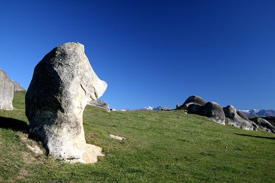 [ElephantRocksboulderfieldsky3.jpg]